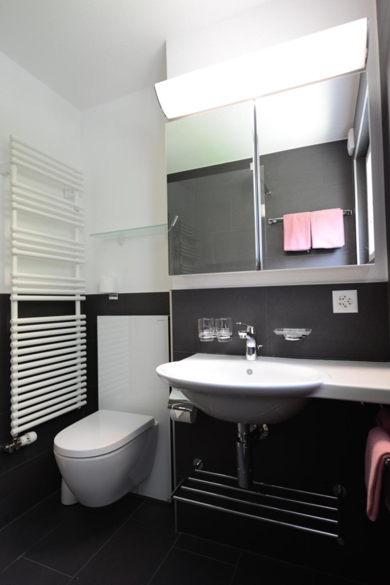 Haus Kandahar Saas-Fee Room photo