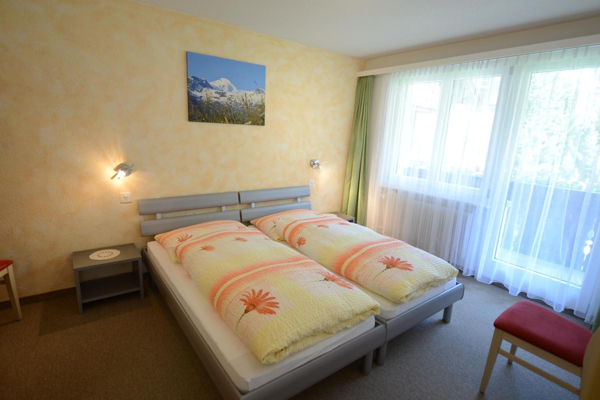 Haus Kandahar Saas-Fee Room photo